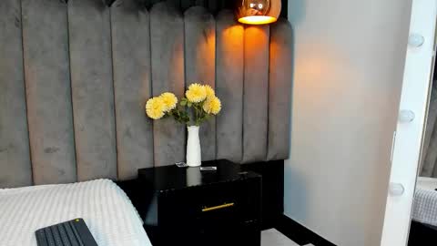 chelsea_bolton_ online show from November 15, 12:23 pm