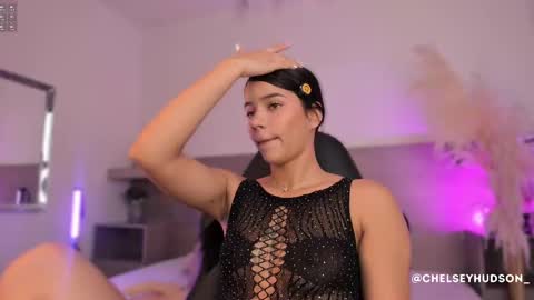 chelsey_hudson online show from October 4, 12:03 pm