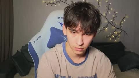 Snapshot of chem1ko chatting on February 11, 4:23 pm LUCASRYANPVT IS OPEN online show from February 11, 4:23 pm