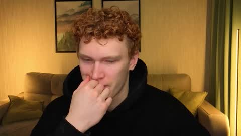 Snapshot of chem1ko chatting on February 19, 12:17 am LUCASRYANPVT IS OPEN online show from February 19, 12:17 am