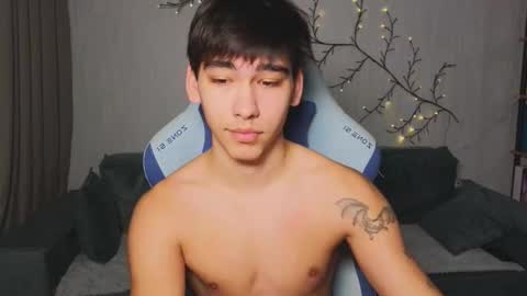 LUCASRYANPVT IS OPEN online show from March 15, 2:28 am