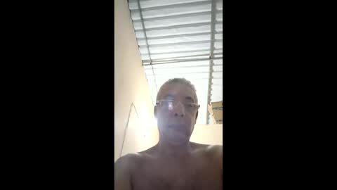 chemineaud online show from May 5, 2:08 am