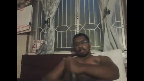 chennaibull1011 online show from May 29, 11:58 pm