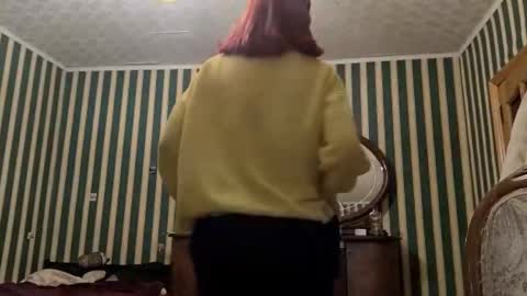 Emely online show from February 18, 5:20 pm