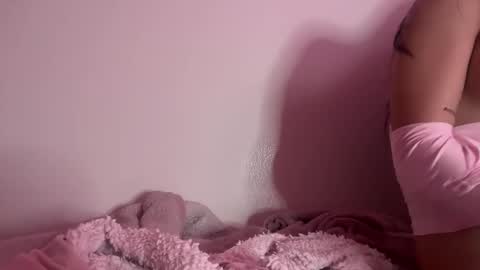 cherliecarmen online show from February 7, 10:41 pm