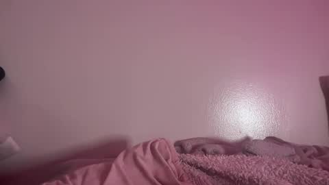 cherliecarmen online show from February 26, 1:43 am