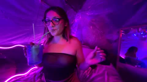 cherrieamaretto online show from September 10, 2:39 pm