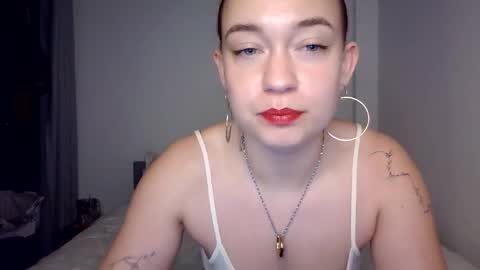 Snapshot of cherry15311 chatting on February 23, 8:06 pm Lola Clyne online show from February 23, 8:06 pm