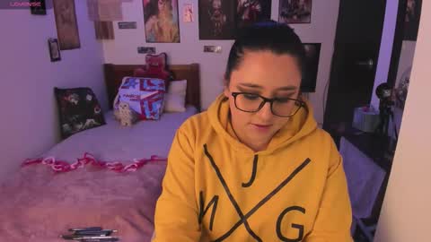 cherry_blushh online show from February 9, 5:17 pm