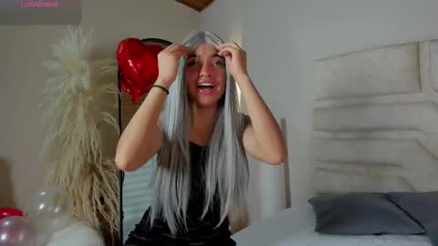 cherry_bunnyx online show from February 15, 4:53 am