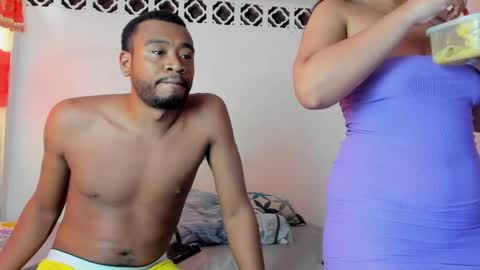 Snapshot of cherry_chocolate chatting on May 4, 8:27 pm hot cherry and tasty chocolate online show from May 4, 8:27 pm