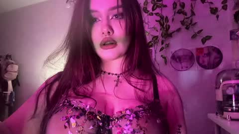cherry_elfcat online show from June 5, 6:52 am
