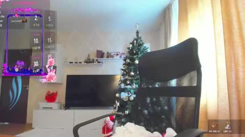 mayra online show from December 9, 9:28 am