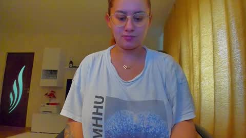 mayra online show from December 22, 8:44 am