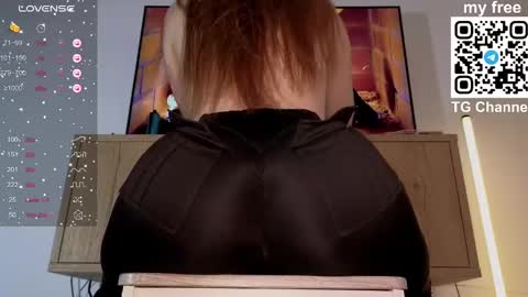 Vanessa Ray  STREAMING TIME everyday of the week  -  German time. except Saturday online show from March 3, 9:44 am