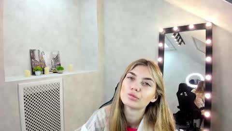 cherry_pr1ce online show from December 11, 12:54 am