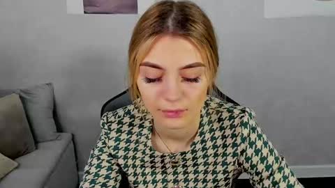 cherry_pr1ce online show from January 13, 4:28 am