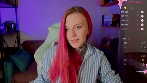 Roxy online show from October 25, 9:09 pm