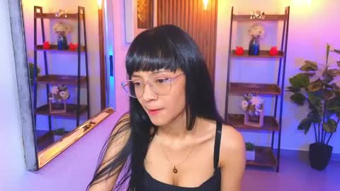 Snapshot of cherry_vixen_ chatting on April 13, 9:09 pm Sery online show from April 13, 9:09 pm