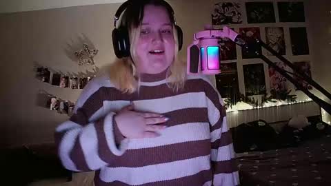 cherrybaby_0 online show from December 30, 1:47 pm