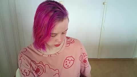 cherrybaby_0 online show from March 9, 7:23 am