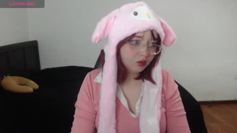 Snapshot of cherrybloom692 chatting on March 3, 12:06 am lily rous online show from March 3, 12:06 am