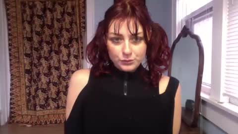 Snapshot of cherryblushxo chatting on December 17, 4:00 pm cherryblushxo online show from December 17, 4:00 pm