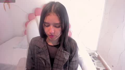 Snapshot of cherrybombs_ chatting on February 18, 12:23 pm Cherry online show from February 18, 12:23 pm