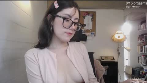 Snapshot of cherrybunny21 chatting on February 3, 10:26 pm Sarah Prez online show from February 3, 10:26 pm