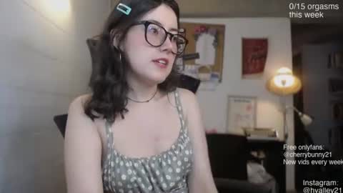 Sarah Prez online show from June 28, 5:57 am