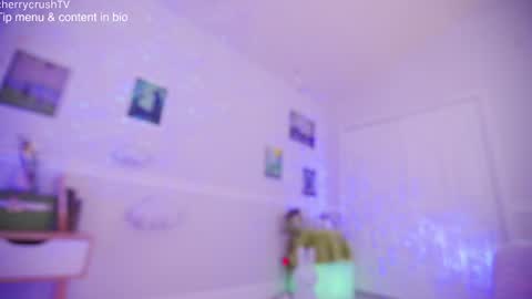 Snapshot of cherrycrush chatting on February 16, 8:49 pm Cherry Crush online show from February 16, 8:49 pm