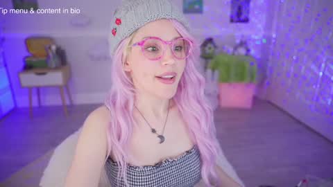 Snapshot of cherrycrush chatting on February 20, 12:40 am Cherry Crush online show from February 20, 12:40 am