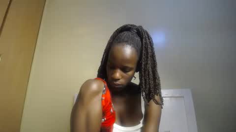 cherrycuddle2 online show from December 16, 3:22 am