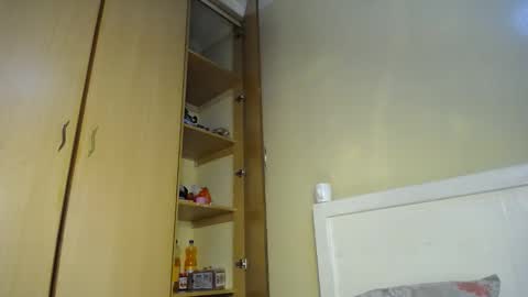 cherrycuddle2 online show from January 11, 1:38 pm