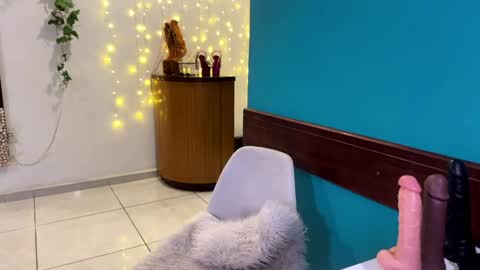 cherryjinx online show from April 15, 7:58 pm