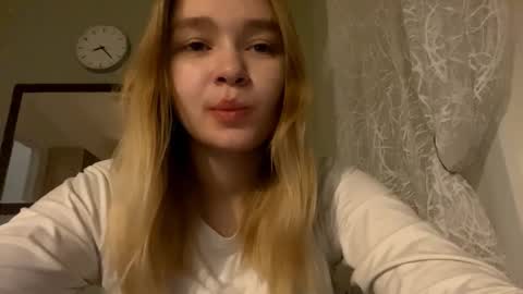 Lei online show from January 14, 1:22 am