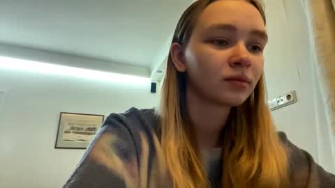 Lei online show from March 18, 5:32 am