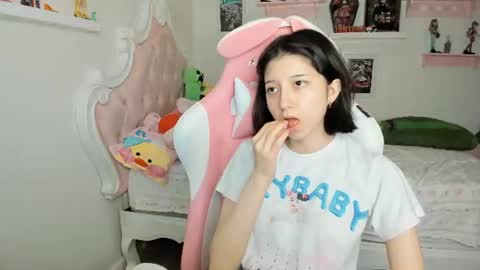 Snapshot of cherrymafer666 chatting on June 28, 2:50 am cherrycute666 online show from June 28, 2:50 am
