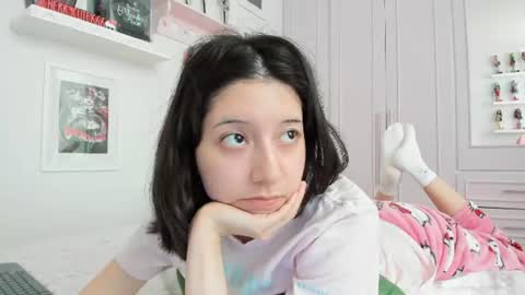 Snapshot of cherrymafer666 chatting on July 1, 10:53 pm cherrycute666 online show from July 1, 10:53 pm