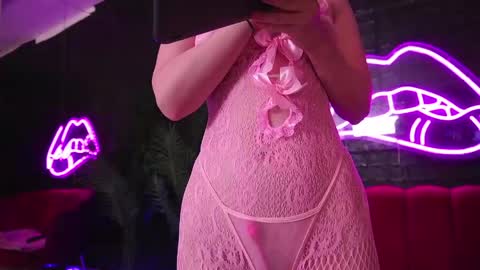 cherrysinn online show from April 16, 9:39 pm