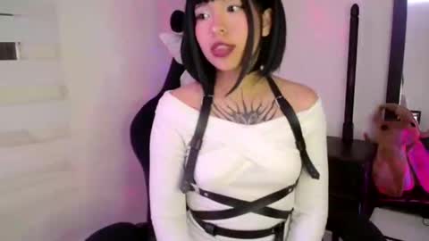 Cherry  online show from February 14, 4:04 am