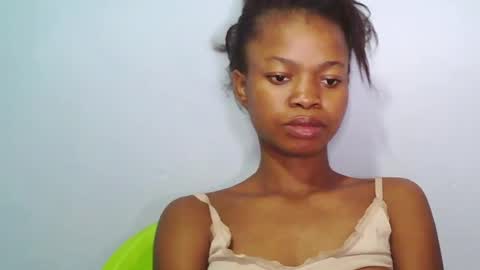 Snapshot of cherryxpussy chatting on July 1, 12:12 am cherryxpussy online show from July 1, 12:12 am