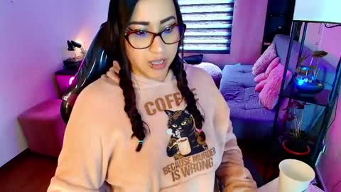 Snapshot of cherryy_bombshelll chatting on May 7, 3:50 pm cherry online show from May 7, 3:50 pm