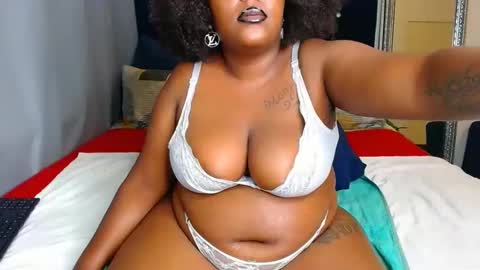 cherryyummy69 online show from December 9, 11:04 am