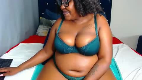 cherryyummy69 online show from January 26, 9:29 pm