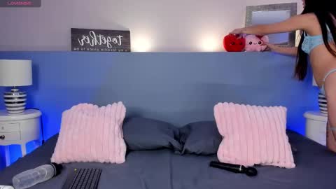 Snapshot of cheryelfox chatting on February 13, 9:17 pm cheryelfox online show from February 13, 9:17 pm