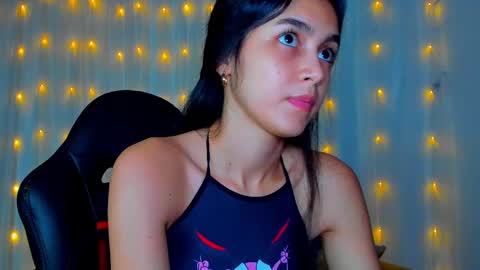 Snapshot of cherylbutler chatting on February 24, 1:02 am Cheryl online show from February 24, 1:02 am