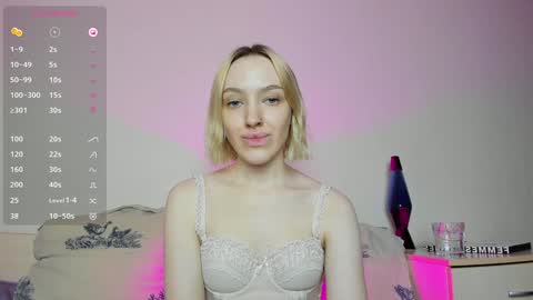 Snapshot of cherylmason chatting on December 15, 4:29 am Cheryl online show from December 15, 4:29 am