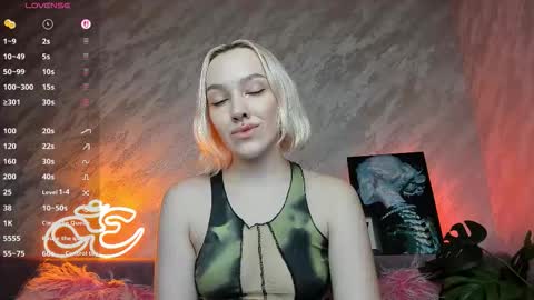 Snapshot of cherylmason chatting on February 3, 2:53 am Cheryl online show from February 3, 2:53 am