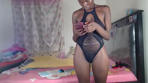 chessybee online show from February 15, 5:20 pm